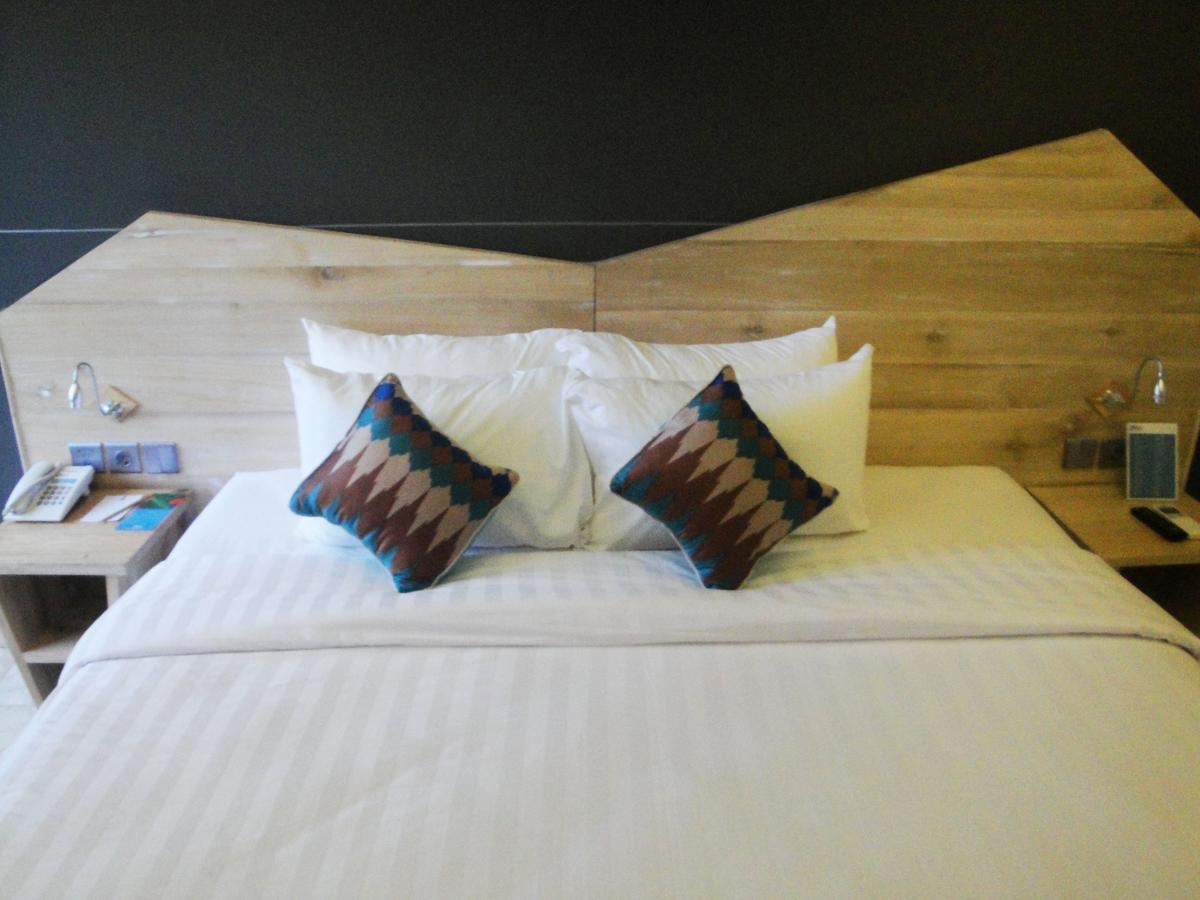 Hotel D'max & Convention Lombok 4*