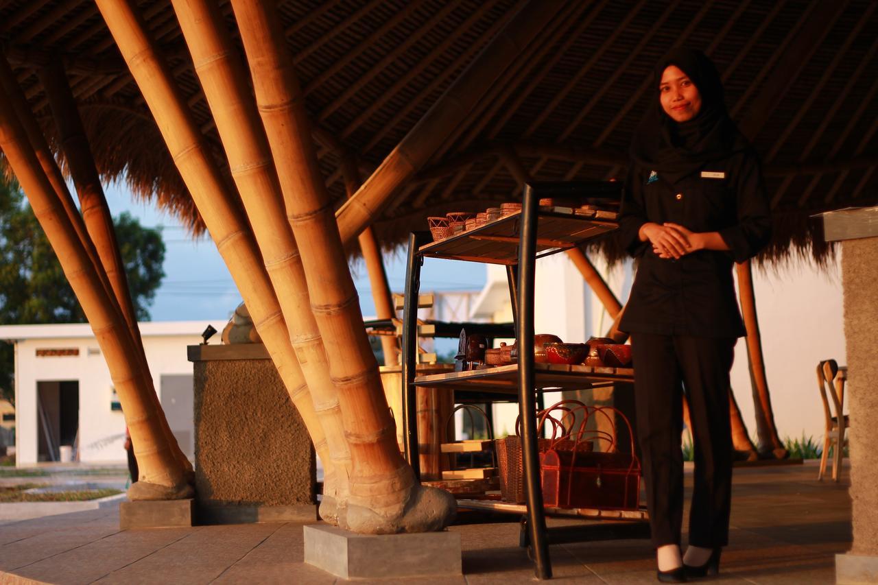 Hotel D'max & Convention Lombok 4*