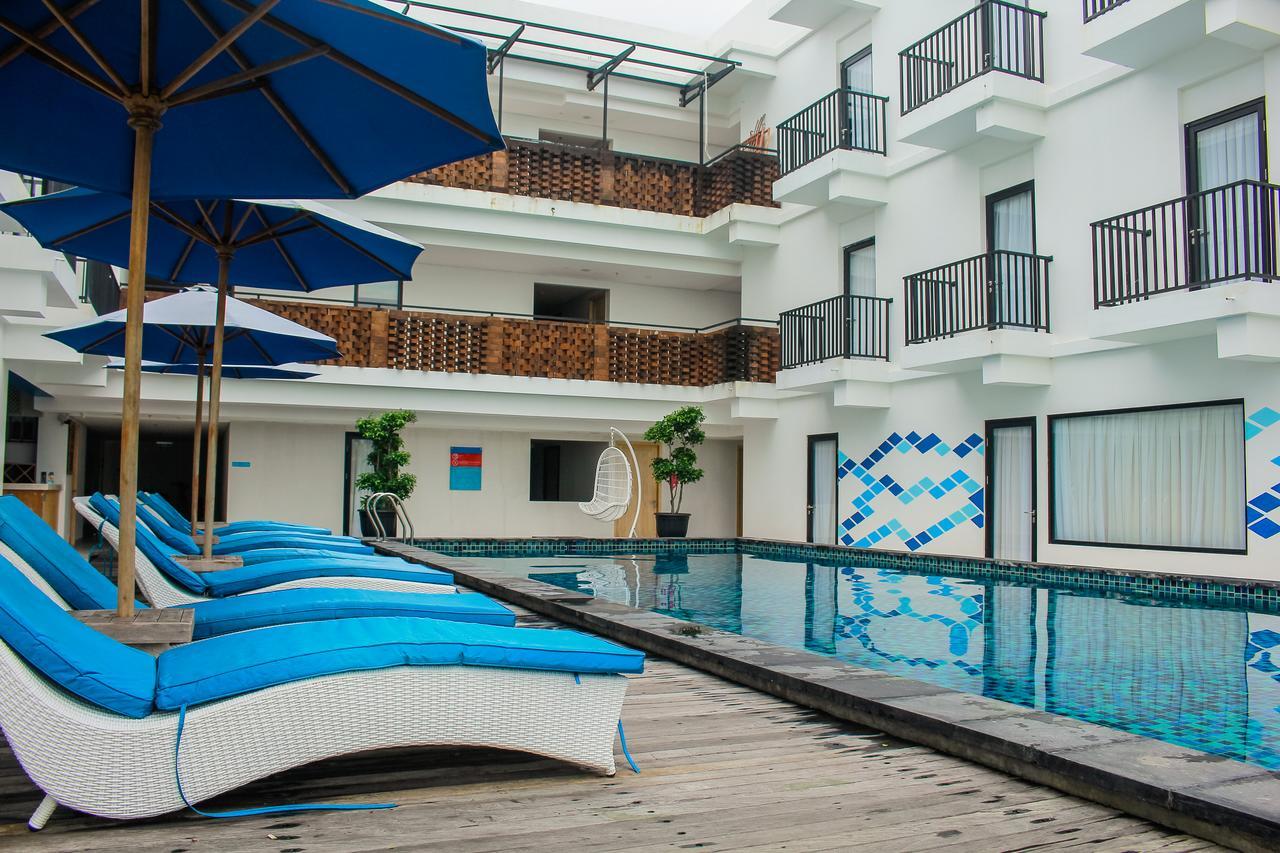 Hotel D'max & Convention Lombok